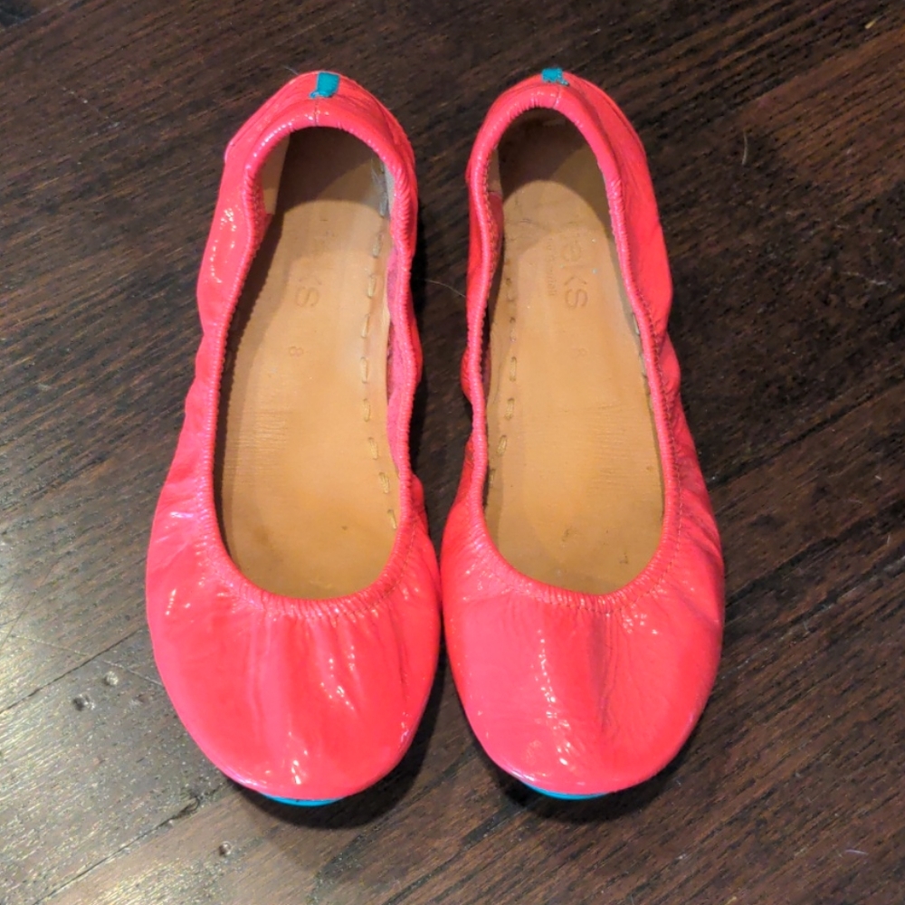 Razzleberry Tieks Size 8